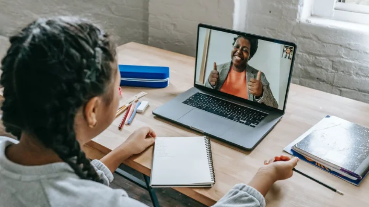 Sekolah daring kembali berlaku krisis energi.