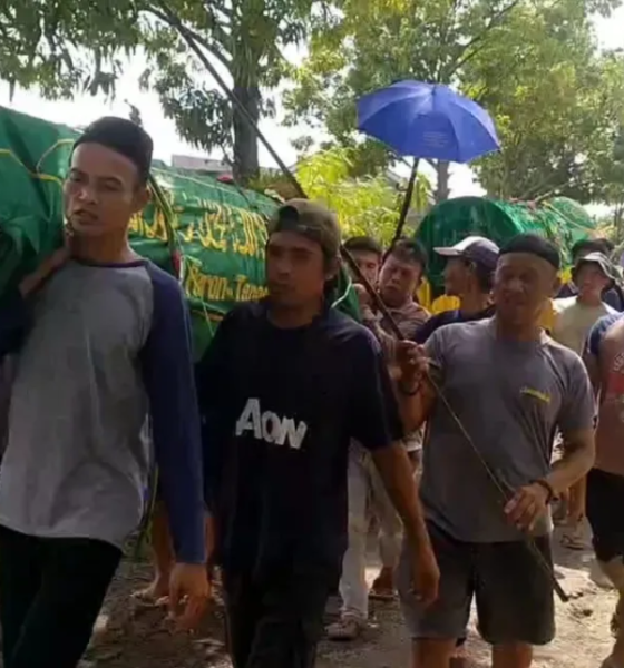 pemakaman korban kecelakaan