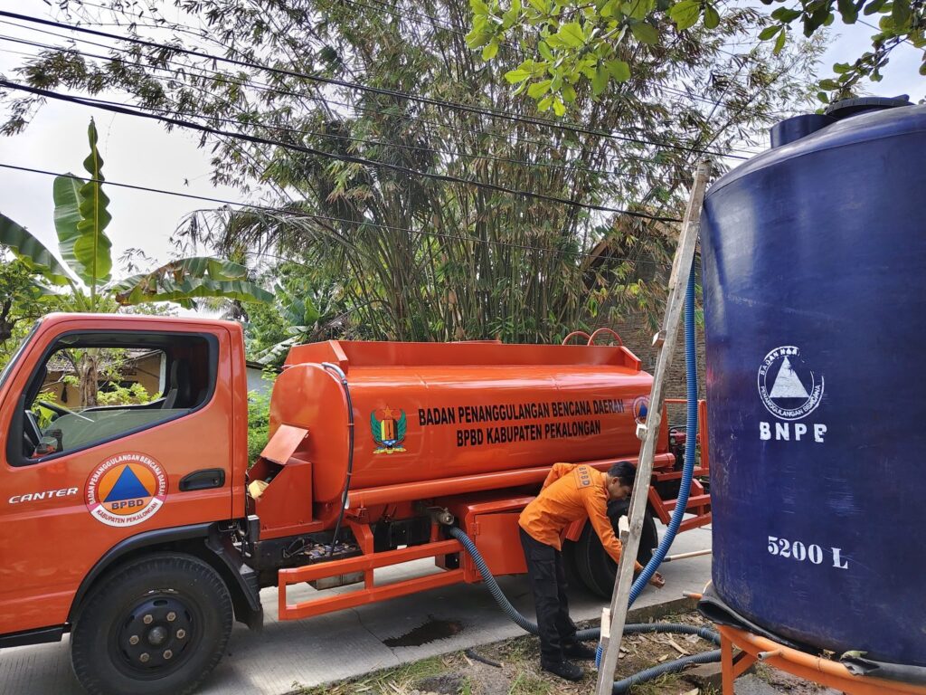 Distribusi air bersih Jateng