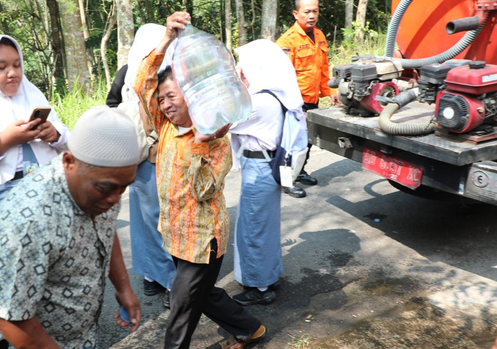 Bantuan Air Bersih BPBD