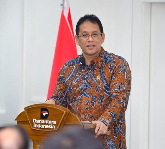 menteri keuangan menkeu purbaya yudhi sadewa saat menghadiri penandatangan komitmen hibah lahan pt lippo cikarang kepada negar 1782782001622 169