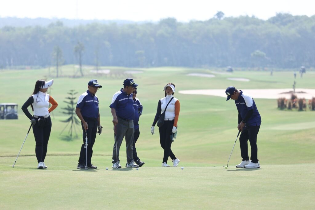Turnamen golf USM