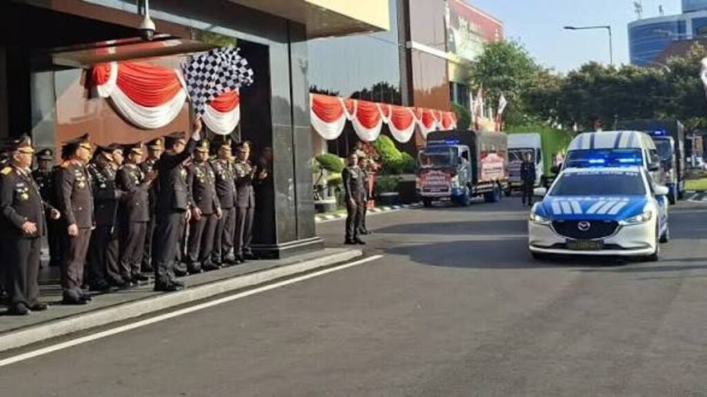 Kodam XIV Hasanuddin Kirim Bantuan Kemanusiaan 2.212 untuk Korban Gempa NTT 53 IMG 3384
