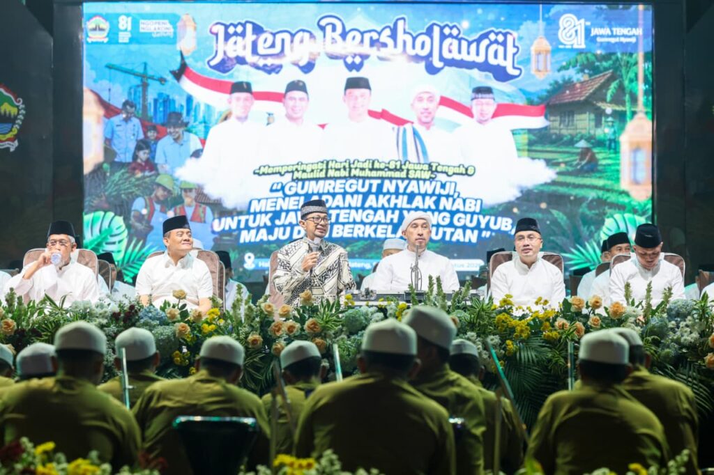 Mengharukan! Ribuan Jemaah Jateng Bersholawat Doakan Korban Bencana 53 Jateng Bersholawat HUT4