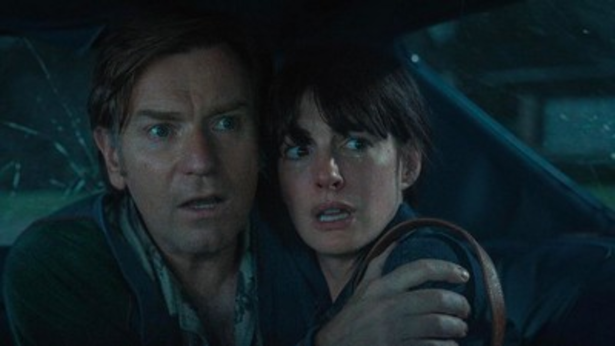 Mengejutkan! Review Film The End of Oak Street Anne Hathaway Lawan Dinosaurus 51 OAK1 1