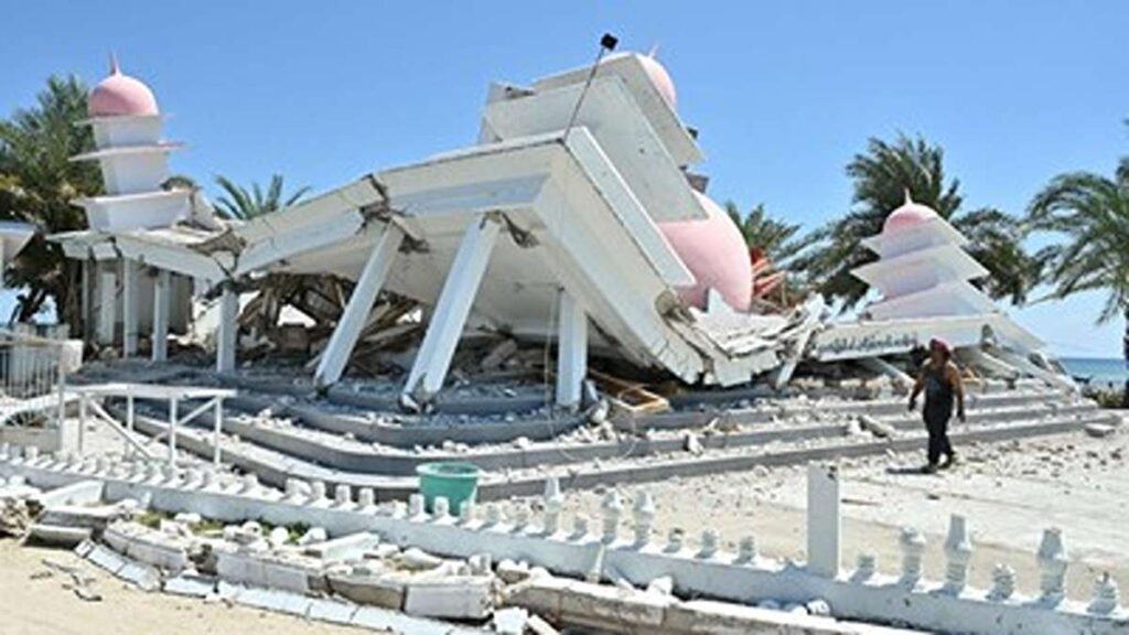 dampak gempa di manggarai timur 1787126084748 169 2 11zon