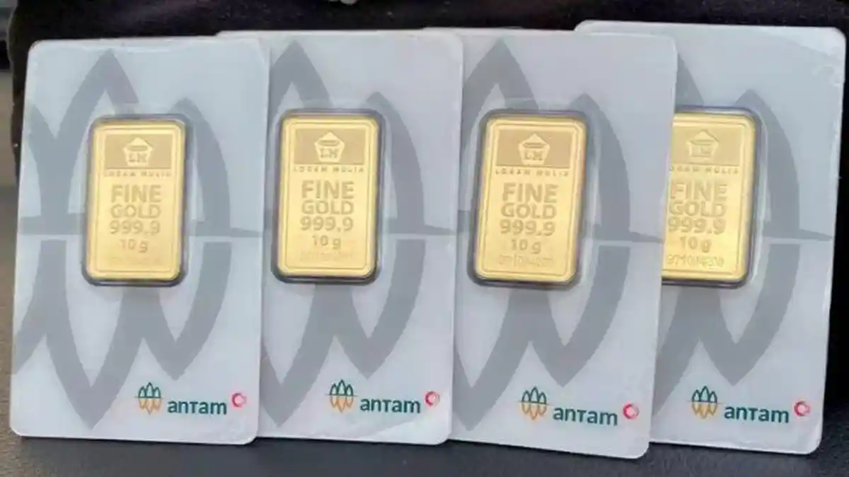 Anjlok! Harga Emas Antam Hari Ini Merosot Dipicu Sentimen Global 51 harga emas Antam Logam Mulia 22 Juli 2025