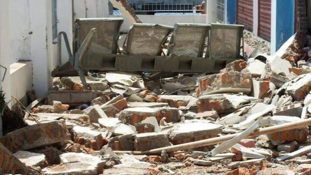 gambar-runtuhan-pasca-gempa