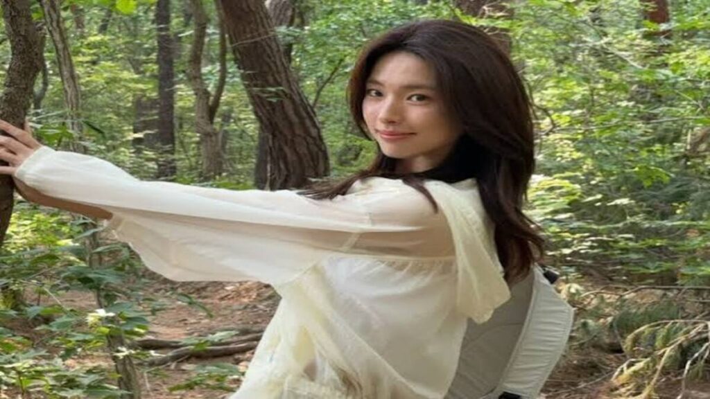 Mencekam, Nasib Drama Baru Ha Young di Ujung Tanduk Buntut Kontroversi Pro-Jepang 53 images 6 4