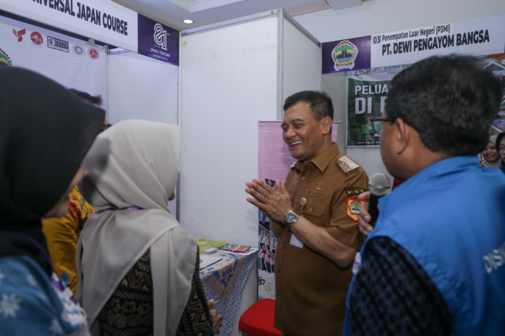 Job Fair Hari Jadi Jateng: Fantastis! Sediakan 4.817 Lowongan 53 job fair3