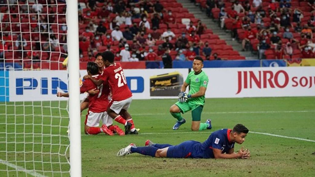 pelatih timnas singapura