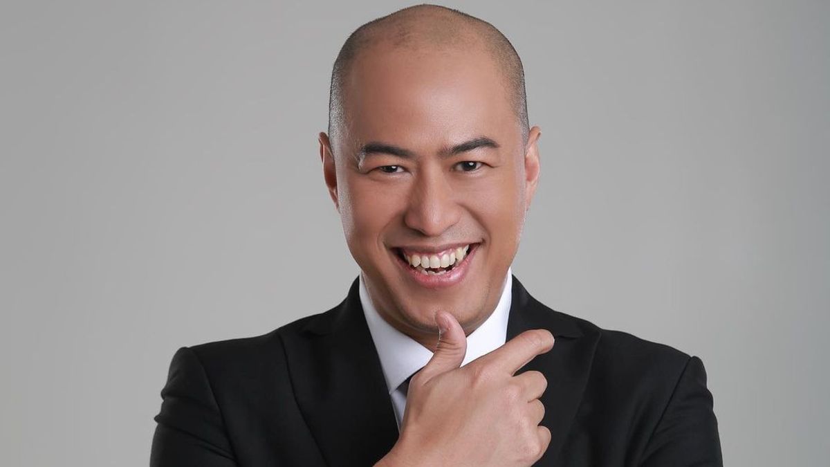 Pengakuan Jujur Pandji Pragiwaksono Jarang Terlihat Bersama Istri, Ternyata Ini Alasan Sebenarnya! 51 pandji 1