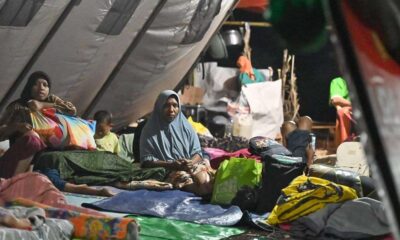 Korban Gempa Nagekeo Meninggal Akibat Asma, Warga mengungsi di dalam tenda darurat beratapkan terpal dengan alas tidur seadanya