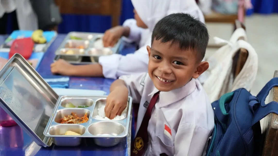 Langkah Tegas! BGN Resmi Tutup Sementara 1.999 Dapur MBG Akibat Abaikan Syarat Higiene 53 Image 15
