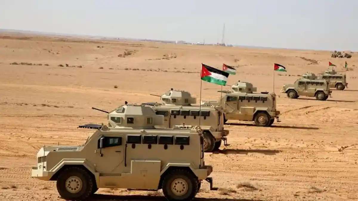 Pertahanan udara Yordania sukses merontokkan 18 rudal balistik Iran yang mengincar pangkalan tentara Amerika Serikat di Al Azraq.