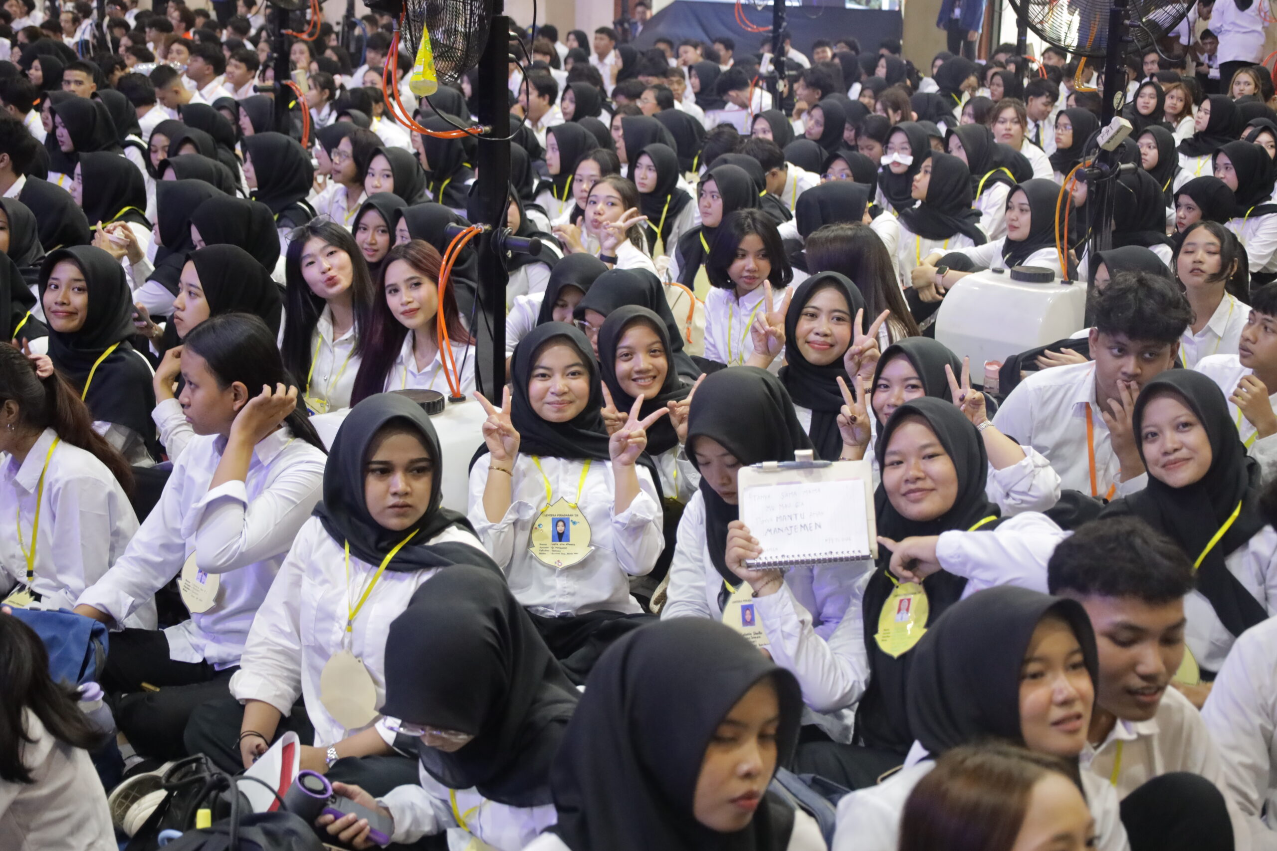 USM19703 scaled