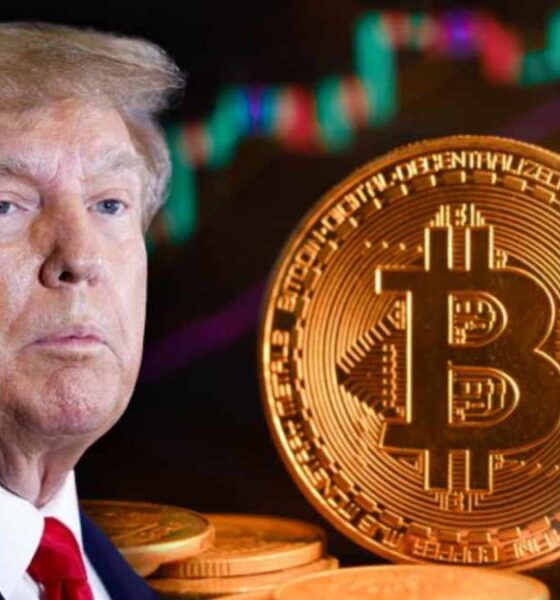 Donald Trump dengan koin fisik Bitcoin dan grafik pasar keuangan di latar belakang