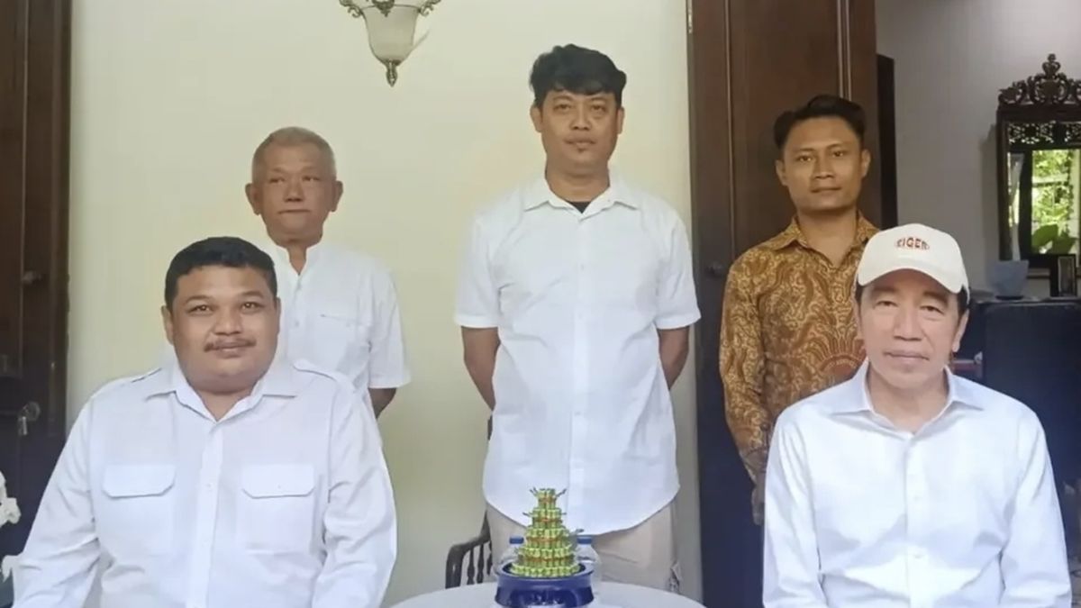 PDIP Pecat Kader Surabaya, Keputusan Tegas Usai Sowan dan Bela Jokowi 51 dpp pdi perjuangan secara resmi memecat kader dpc pdip surabaya achmad hidayat dari keanggotaan partai pemecatan ini buntut hi 1789352940747 169