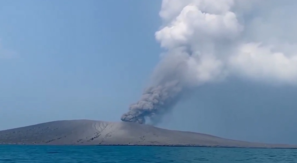 gunung anak krakatau 2