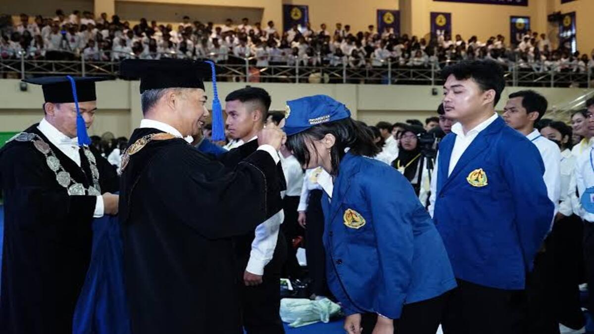 Mahasiswa Baru USM Ikuti PAKEM 3 Pesan Hebat, Spektakuler & Luar Biasa! 51 Mahasiswa Baru USM Ikuti PAKEM