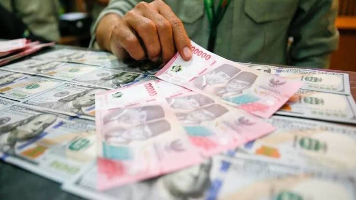 Rupiah Menguat Tipis ke Rp17.667 Pagi Ini