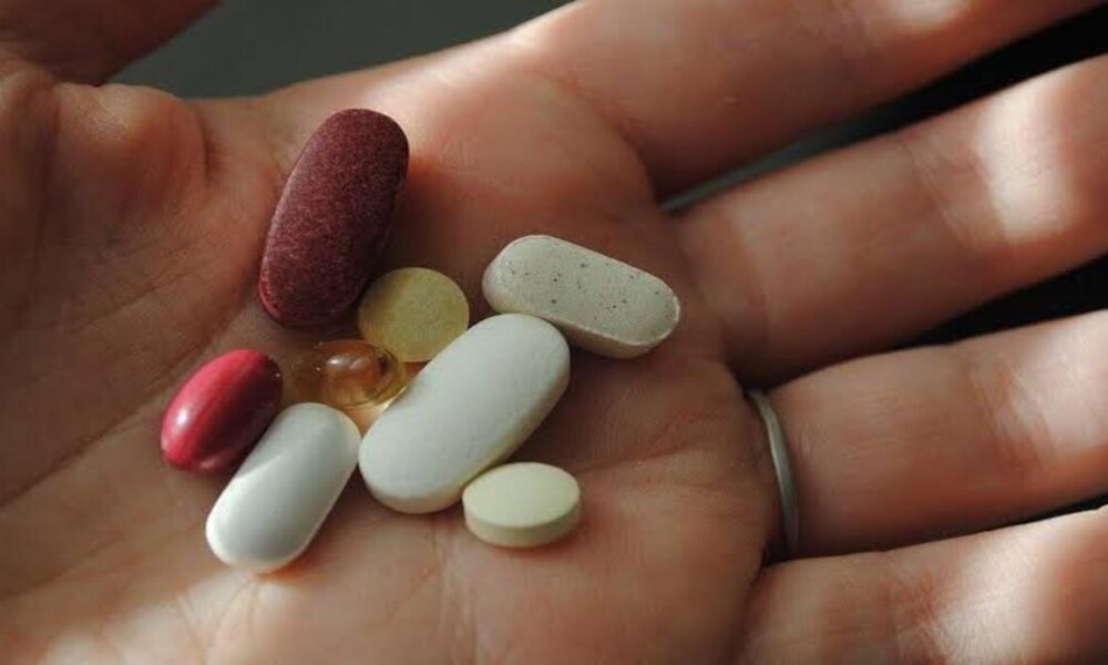 OBAT BAHAN ALAM ILEGAL