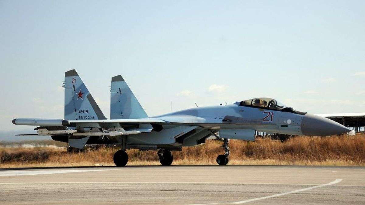 Tragedi Dua Jet Su-35 Rusia Tabrakan 1 Pilot Tewas