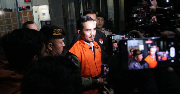 kasus korupsi pejabat bea cukai kpk bakal gunakan uu pencucian uang 201038