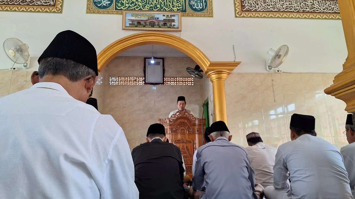 Gempa Cilacap Terasa 1 Kali Khatib Hentikan Khotbah Jumat 52 Gempa Cilacap Terasa 1 Kali Khatib Hentikan Khotbah Jumat