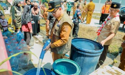 pemkab klaten drop 14 tangki air bersih ke desa lereng merapi 1788304941001 169