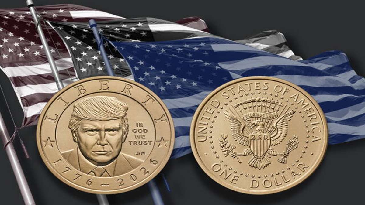 Koin US$ 1 Bergambar Donald Trump Laku Keras dalam Hitungan Jam 51 Dua sisi koin satu dolar bertuliskan Liberty dan bergambar Donald Trump di satu sisi serta lambang burung elang di sisi lainnya dengan latar belakang bendera Amerika Serikat